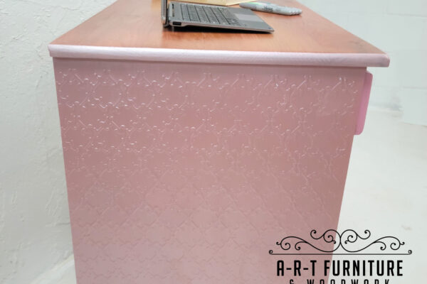 pink desk side shot